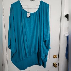 Turquoise flowy shirt size 4x.